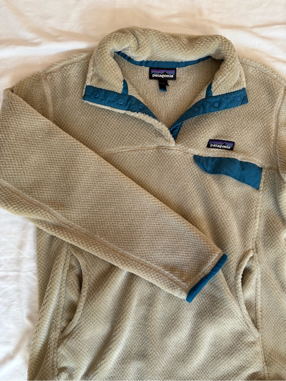 Patagonia Women's Re-Tool Snap-T Fleece Pullover, Tan and Blue, Size Large